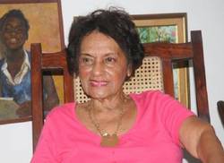 hommage-a-la-journaliste-et-ecrivaine-cubaine-marta-rojas-en-argentine