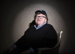 le-cineaste-michael-moore-condamne-le-blocus-des-etats-unis-contre-cuba
