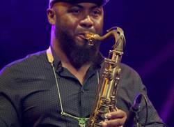 carlos-miyares-y-su-todos-estrellas-desbordan-jazz-en-la-noche-habanera