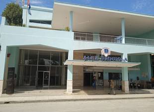 la-bibliotheque-provintiale-maintient-ses-services
