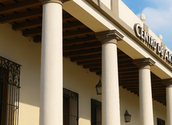 le-centre-dart-de-holguin-appelle-a-se-souvenir-de-son-histoire