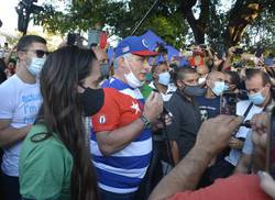 le-peuple-est-dans-la-rue-pour-defendre-sa-revolution