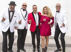 a-bailar-con-los-van-van-en-concierto-online-de-esta-tarde