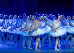 presentaran-el-lago-de-los-cisnes-en-el-teatro-nacional-de-cuba