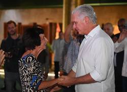 celebran-aniversario-30-de-la-fundacion-de-la-sociedad-cultural-jose-marti