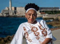 la-guayabera-patrimonio-de-cuba-en-el-ideario-creativo-de-jordi-leal