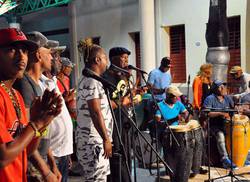 los-munequitos-de-matanzas-de-concierto-en-la-habana-por-alain-valdes-sierra