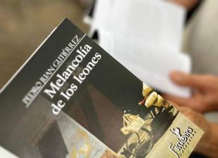 presentan-titulo-de-pedro-juan-gutierrez-en-el-sabado-del-libro