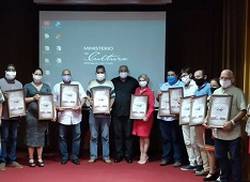 reconocen-a-artistas-e-instituciones-culturales-de-nuestro-pais-por-su-enfrentamiento-a-la-covid-19