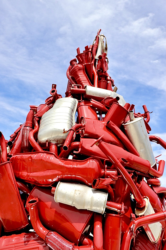 michel-mirabal-amplio-diverso-se-muestra-en-cuba-quince-anos-despues