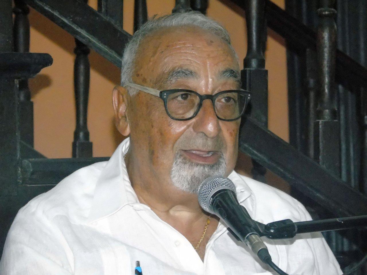 miguel-segura-la-literatura-es-un-arma-muy-poderosa