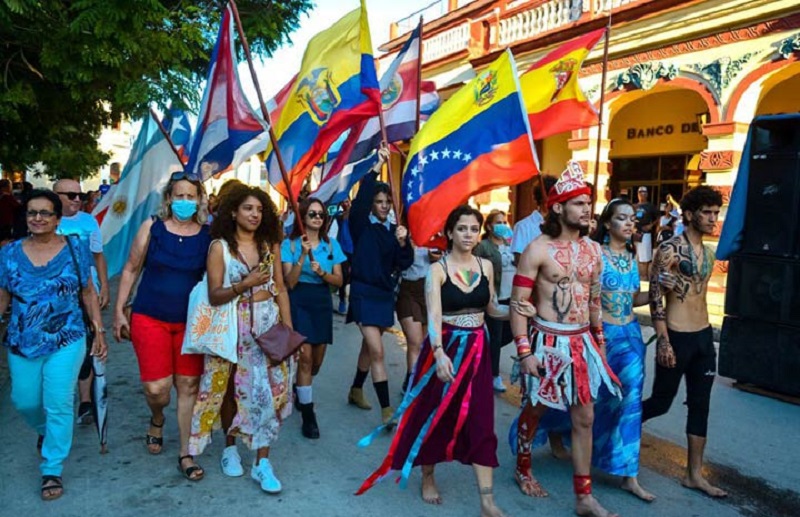 le-xxxe-festival-culturel-ibero-americain-debute-a-holguin
