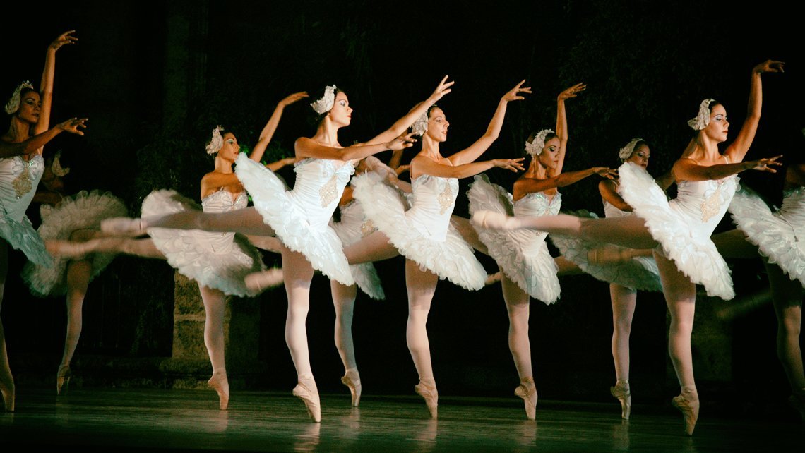continua-gira-del-ballet-nacional-de-cuba