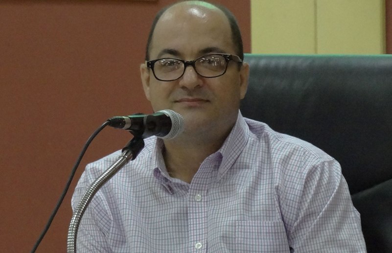 ernesto-limia-en-el-espacio-libro-a-la-carta