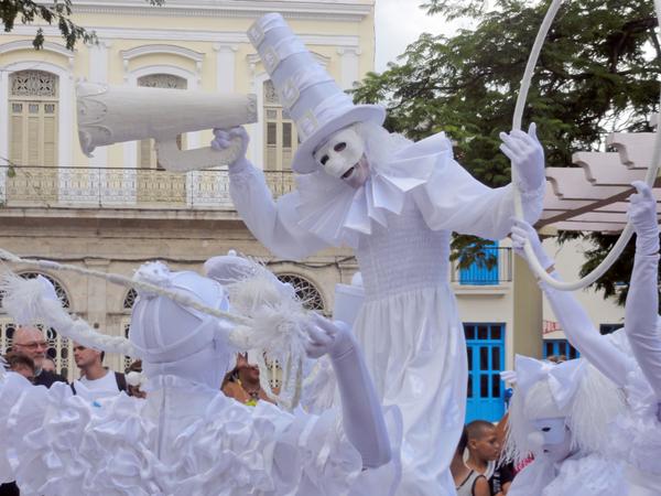club-de-clowns-estreno-en-taller-internacional-de-titeres