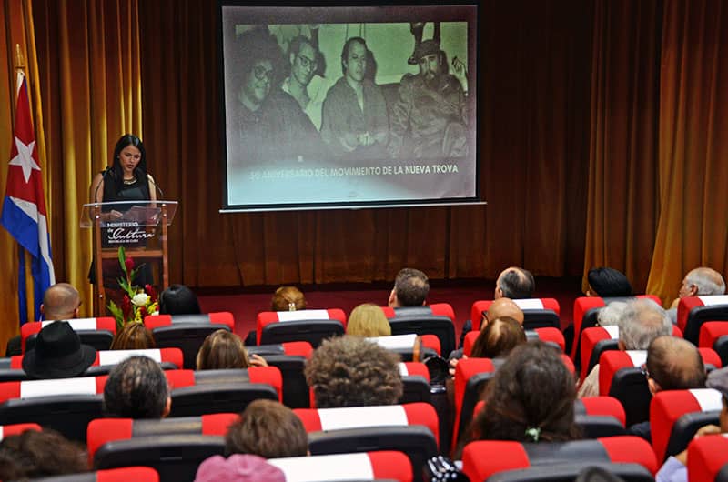 distinguen-en-cuba-a-destacados-cultores-de-la-trova
