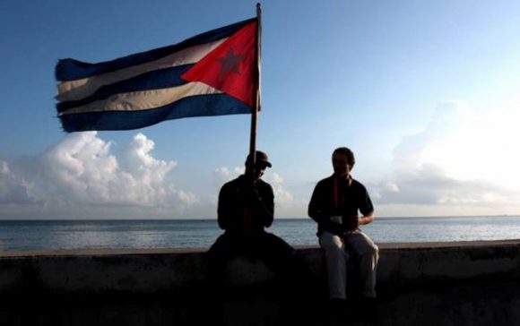 educadores-periodistas-escritores-artistas-y-cientificos-cubanos-envian-mensaje-a-sus-colegas-de-otros-paises