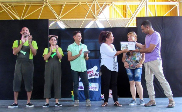 expocuba-reconoce-labor-de-teatro-la-proa