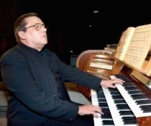 fallecio-el-musico-y-profesor-roberto-chorens
