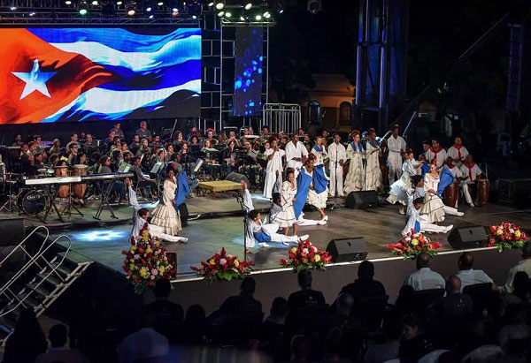fidel-antimperialista-desde-la-escalinata-de-la-universidad-de-la-habana