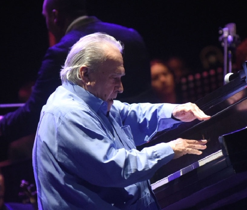 frank-fernandez-en-jazz-plaza-entre-suenos-jovenes-y-aplausos