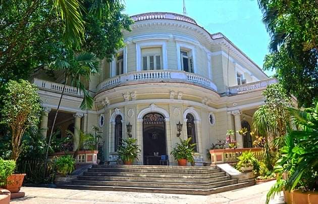 la-casona-de-17-y-h-en-el-vedado-habanero-seis-decadas-como-testigo-del-quehacer-de-la-organizacion-de-la-vanguardia-artistica-cubana
