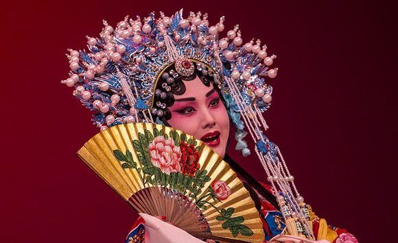 la-exquisitez-del-arte-chino-en-el-gran-teatro-de-la-habana-por-dailys-rodriguez-leon