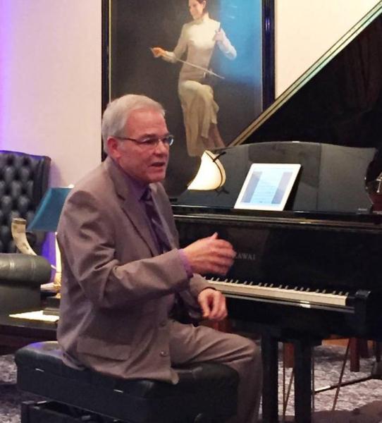 musico-cubano-cecilio-tieles-primero-en-recibir-el-premio-reconocimiento-de-la-riet-ernesto-cardenal