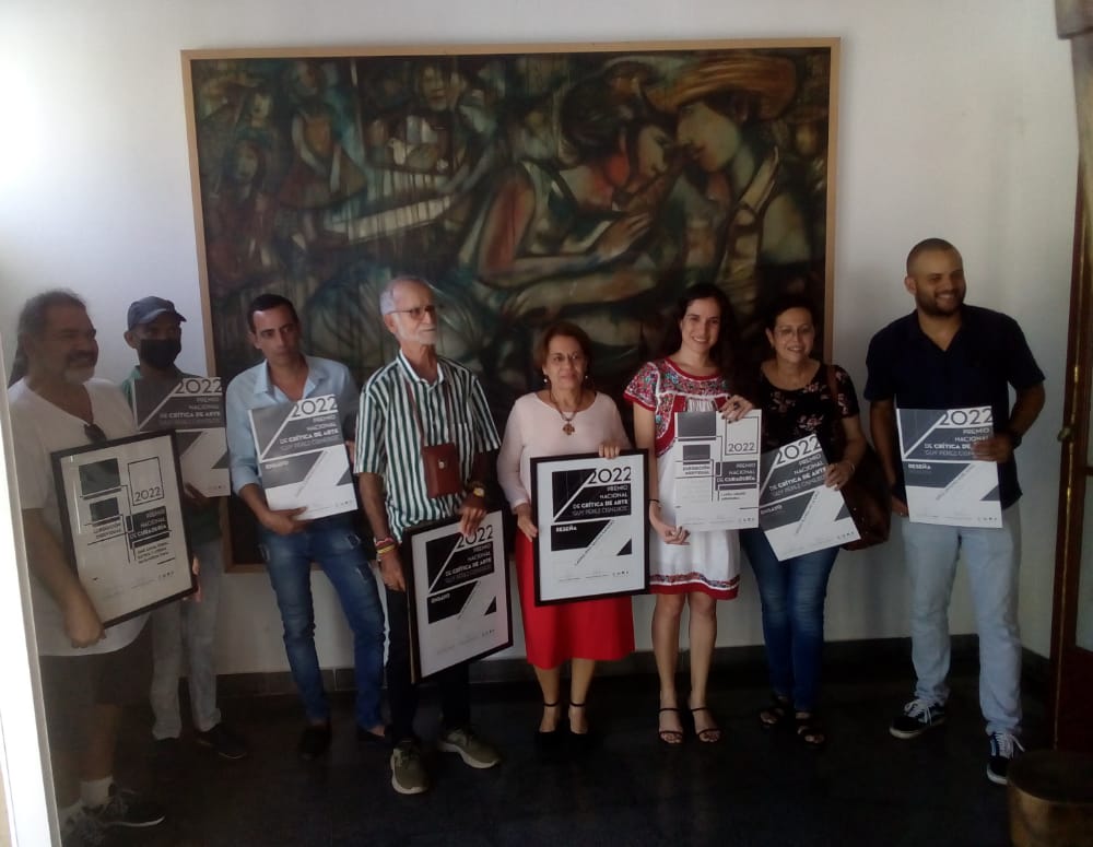 premio-nacional-a-la-critica-y-la-curaduria-centro-nacional-de-artes-plasticas