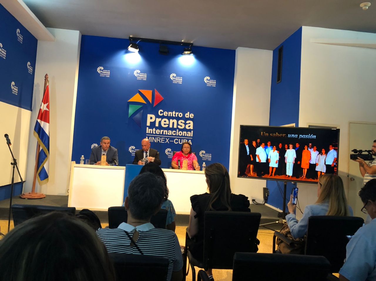 realizan-conferencia-de-prensa-como-homenaje-a-los-maestros-roneros