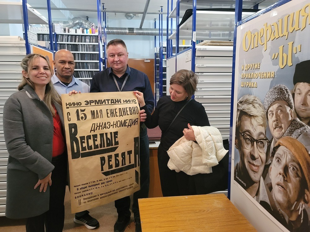 recorre-delegacion-cultural-cubana-instalaciones-del-archivo-filmico-de-rusia