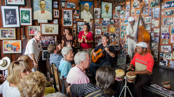 santiago-de-cuba-celebra-medio-siglo-de-su-casa-de-la-trova